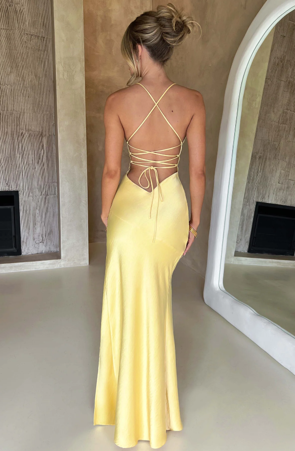 Lilly | Elegant Maxi Dress with Thigh-High Slit