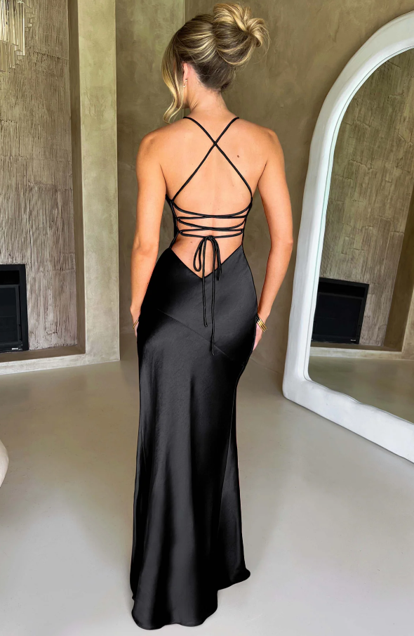 Lilly | Elegant Maxi Dress with Thigh-High Slit