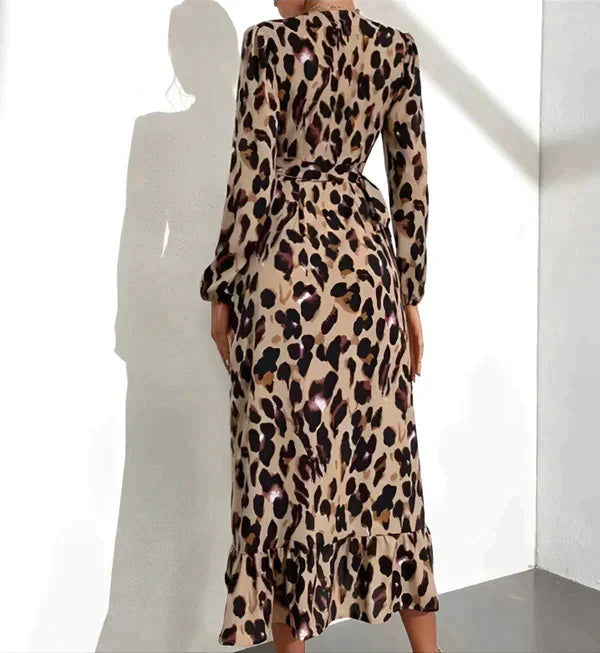 Blodwen® | V-neck dress 2024