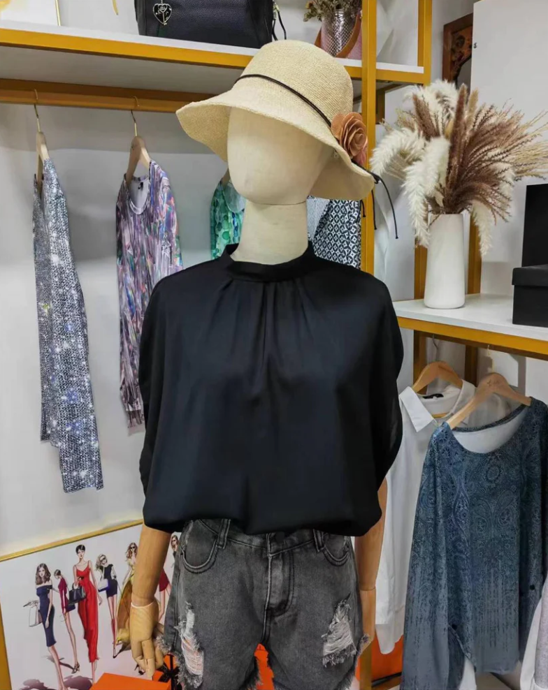 Belén® | Black Timeless Short Sleeve Top
