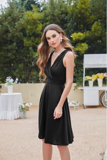 Annamaria® | Sleeveless Cocktail Dress With V-Neck And Tapered Bust