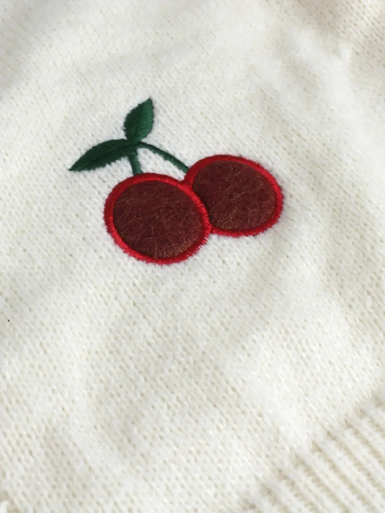 Azucena® | Cherry cardigan