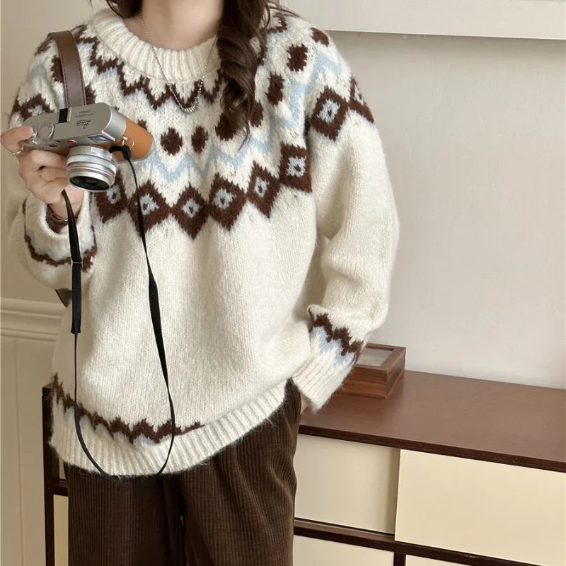 Antonia® | Stylish Scandi turtleneck sweater for women