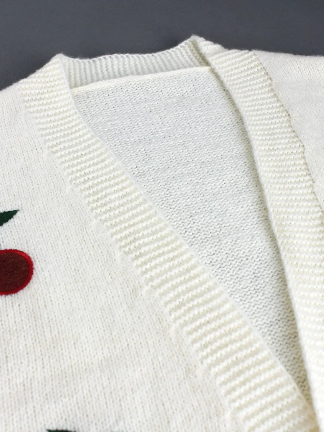 Azucena® | Cherry cardigan