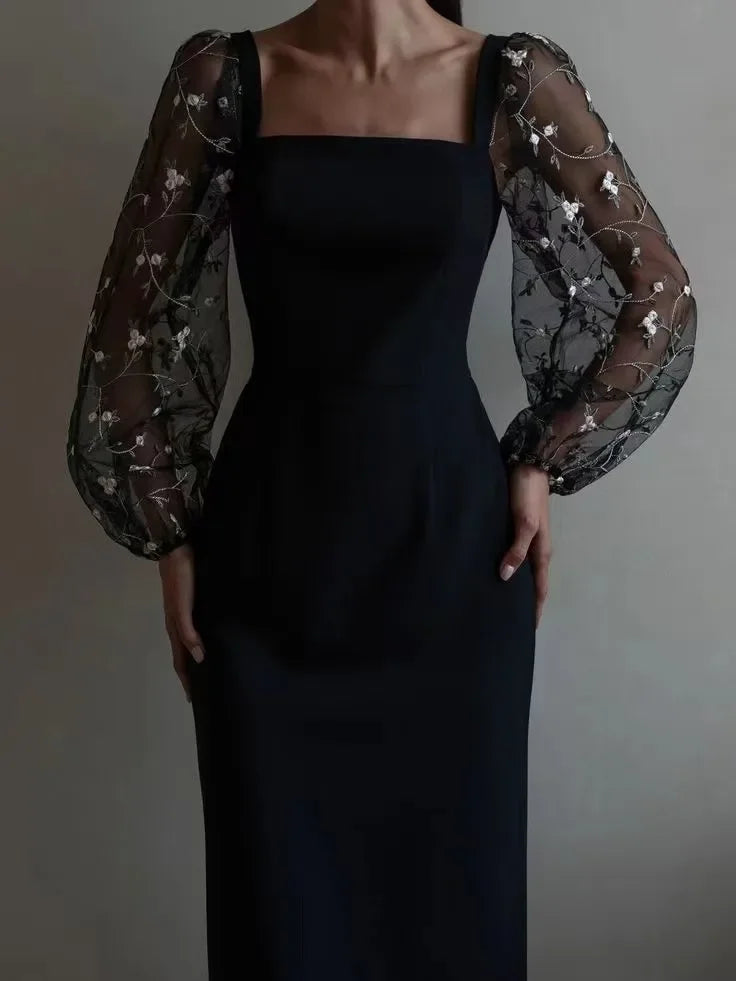 Aurora® | Evening And Party Dress With Square Neckline And Long Sleeves