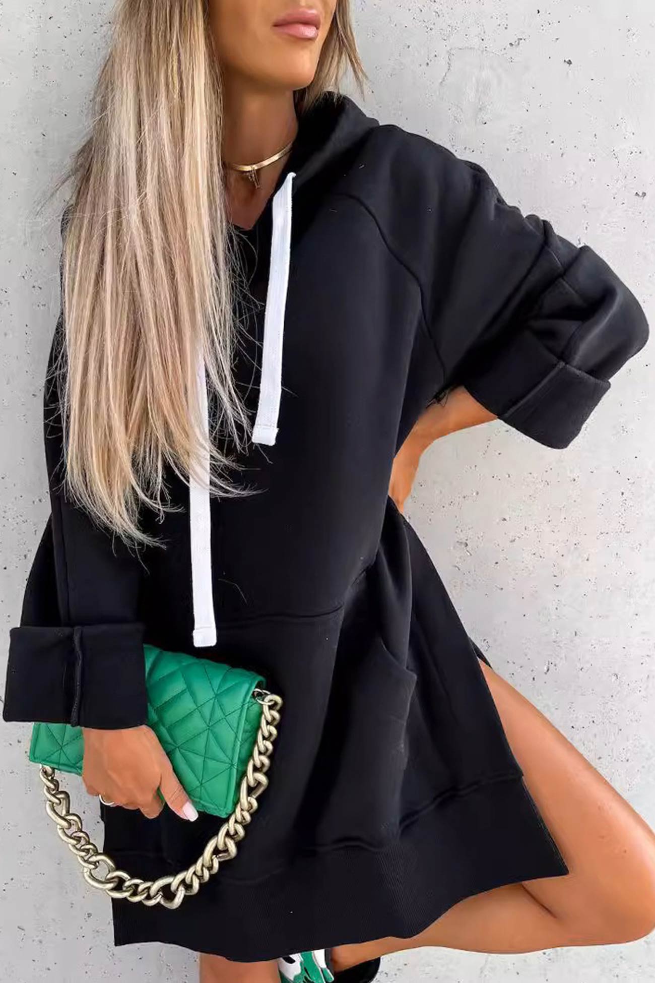 Cecilia® | Solid color mid-length hoodie with slit