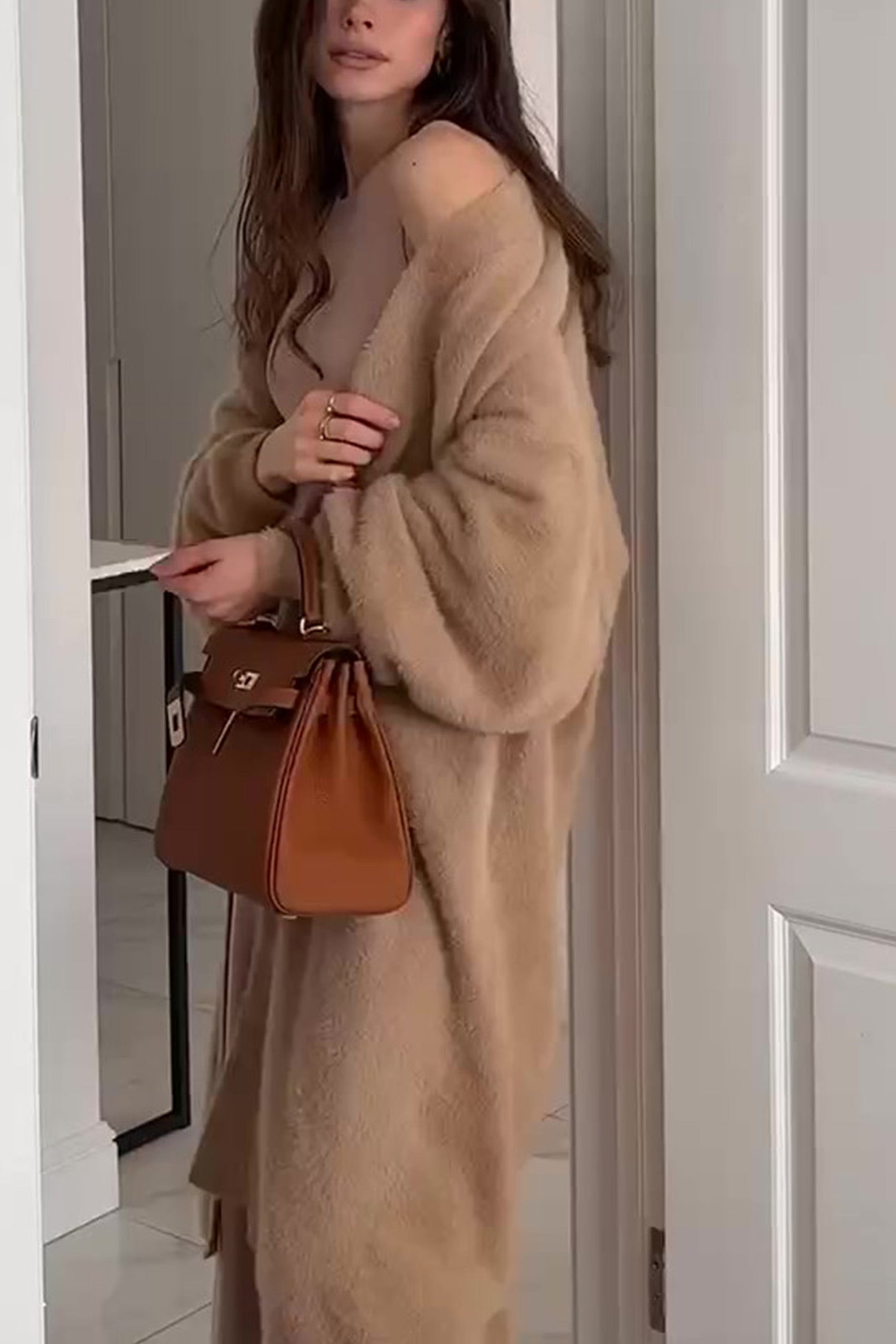 Cielo® | Simple long cardigan with drawstring made of imitation mink