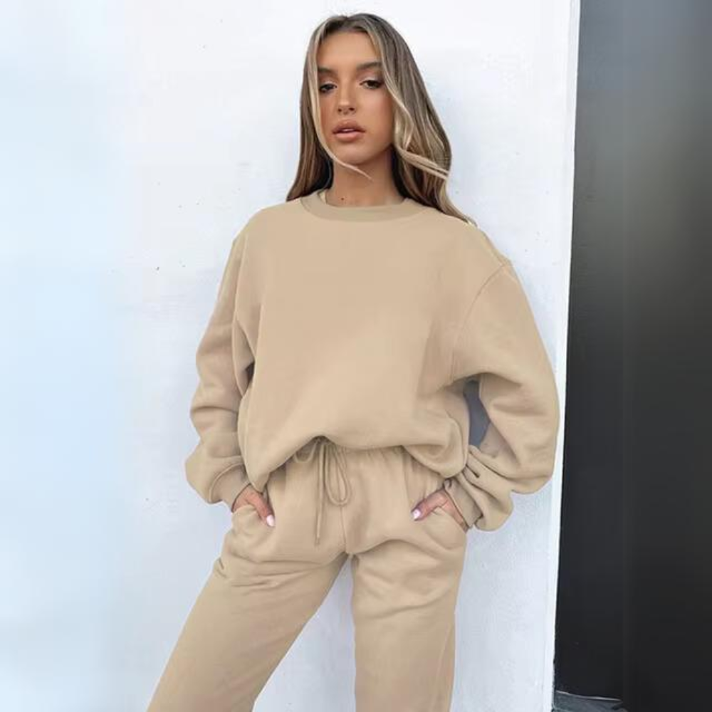 Betina® | Oversized sweatshirt and sweatpants set