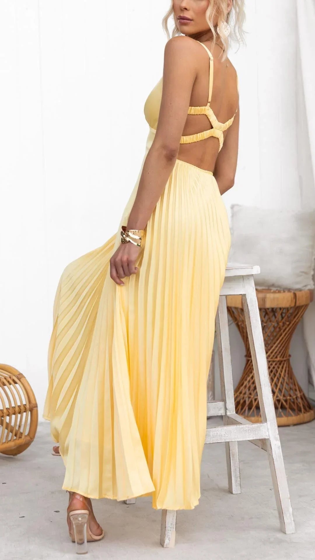 Mandy | Elegant Yellow Pleated V-Neck Maxi Dress