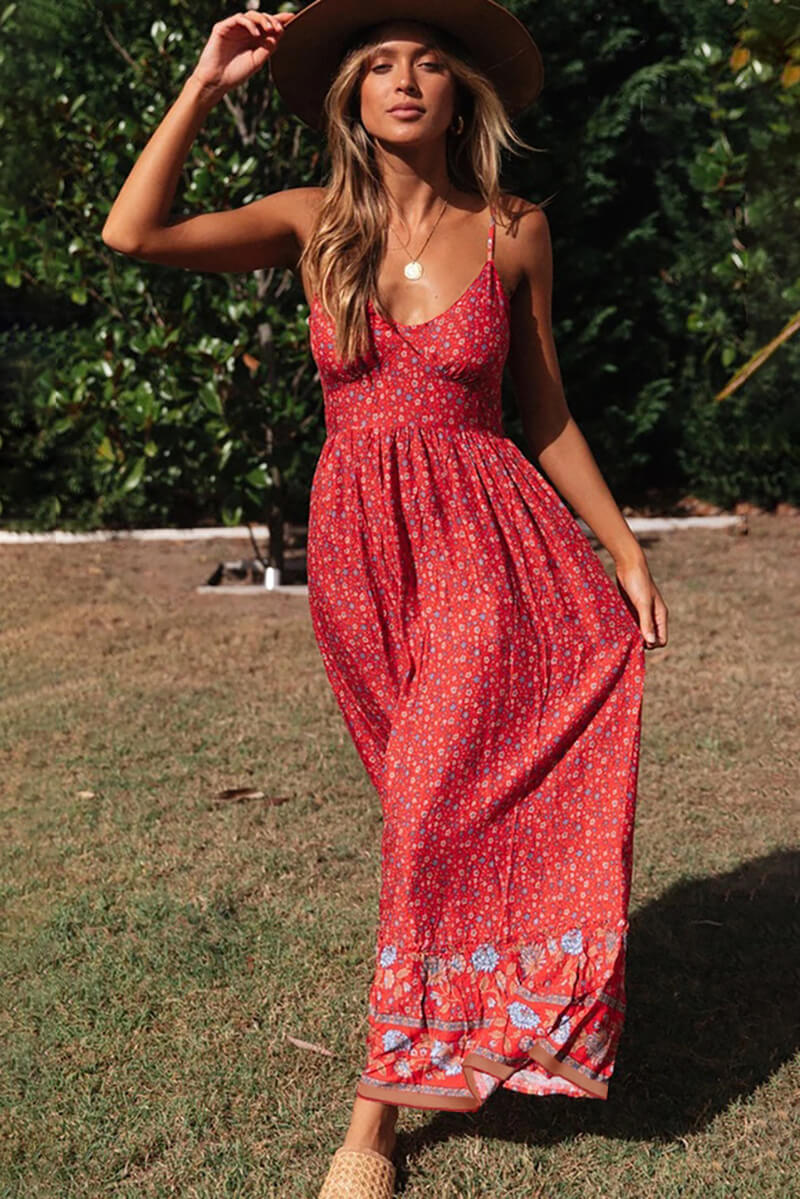 Cristina® | Long dress with V-neck and straps Adana