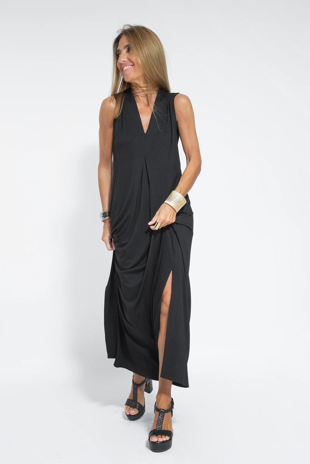 Consuelo® | Long dress with V-neck