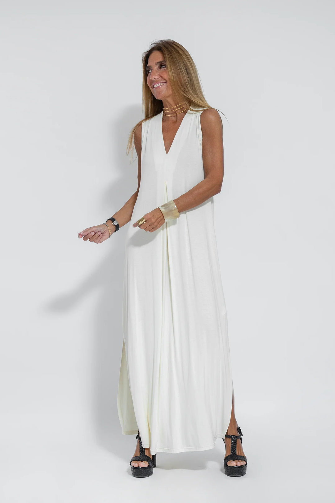 Consuelo® | Long dress with V-neck