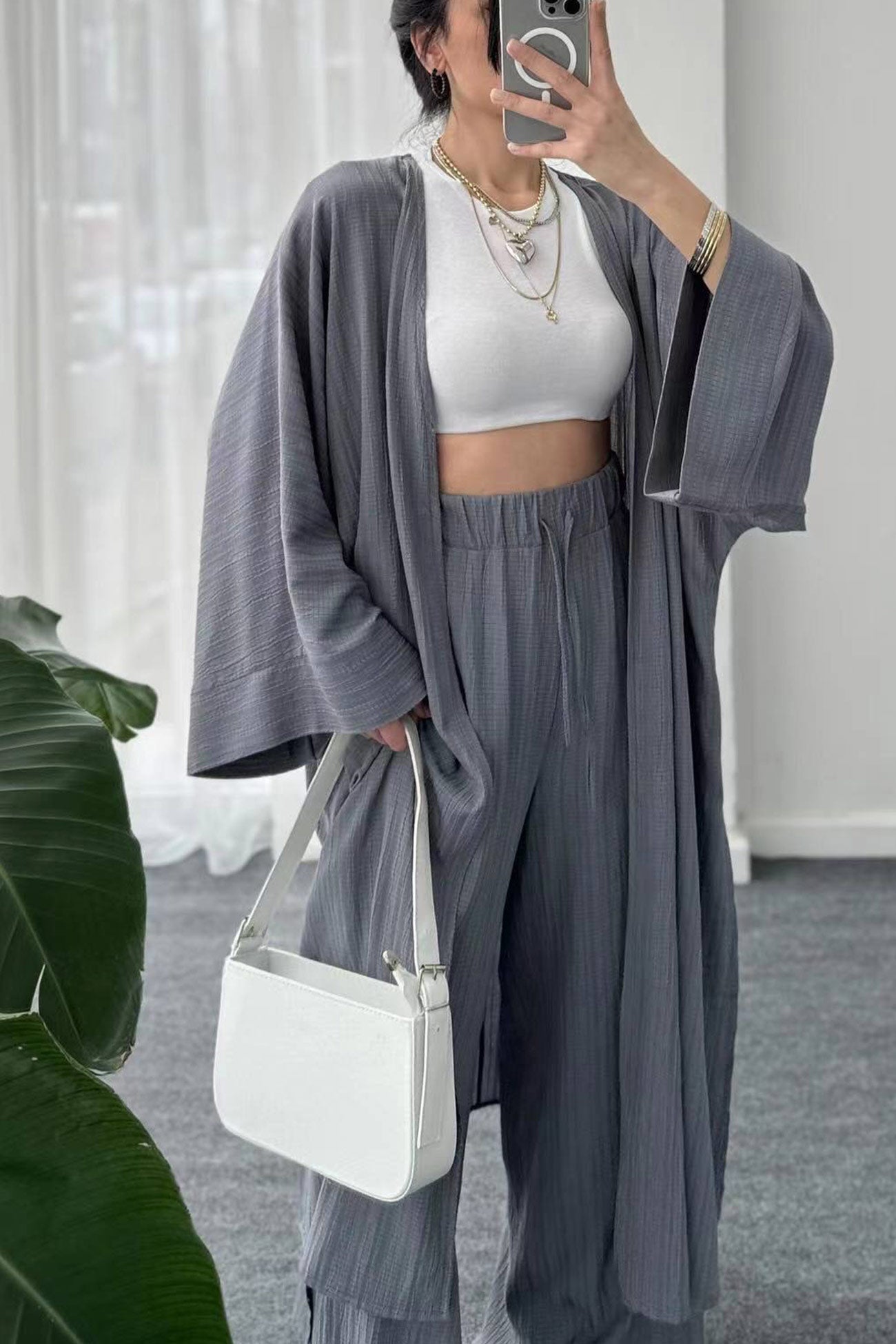 Avelina® | Cardigan suits with open front and pleated structure