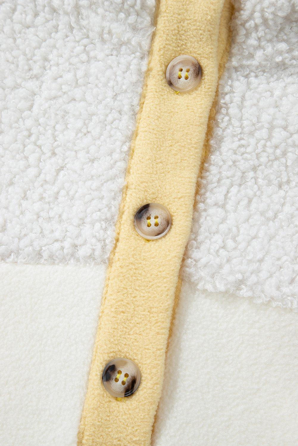 Camila® | Fashionable and minimalist winter garment
