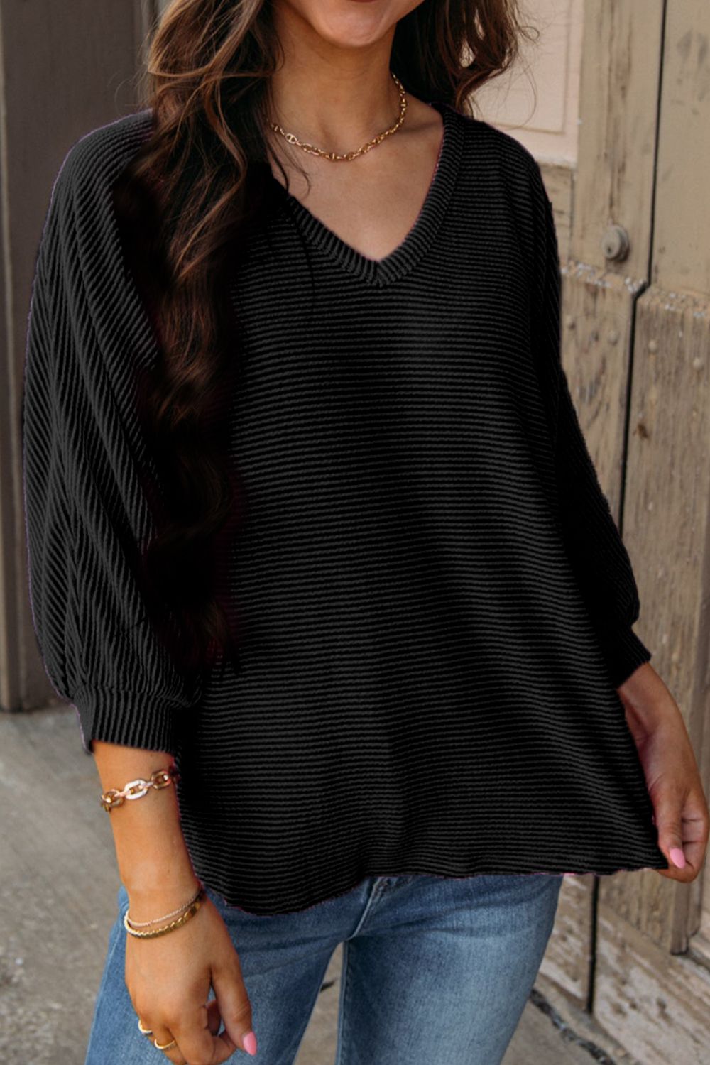Elisa® | Structured, long-sleeved V-neck top