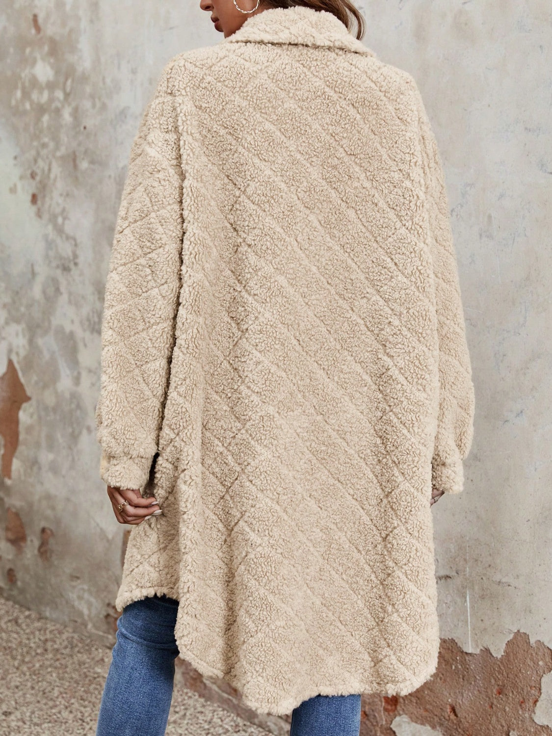 Bettina® | Fluffy, buttoned, long-sleeved coat with dropped shoulders