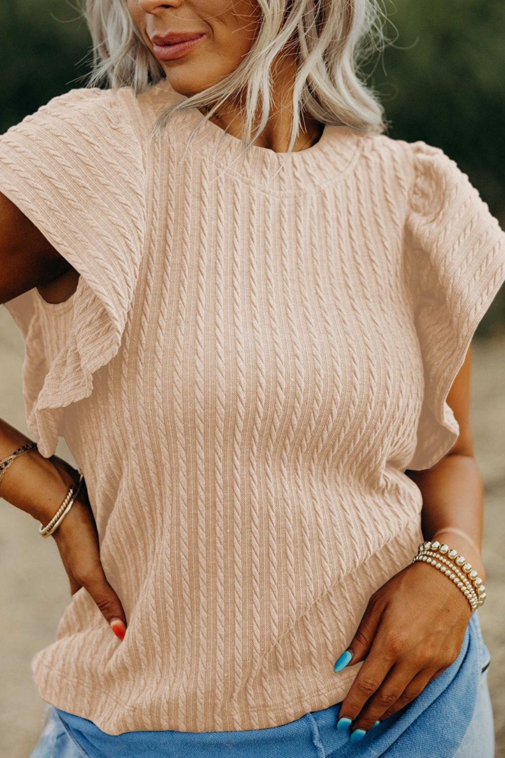 Catalina® | Structured top with a crew neck and cap sleeves