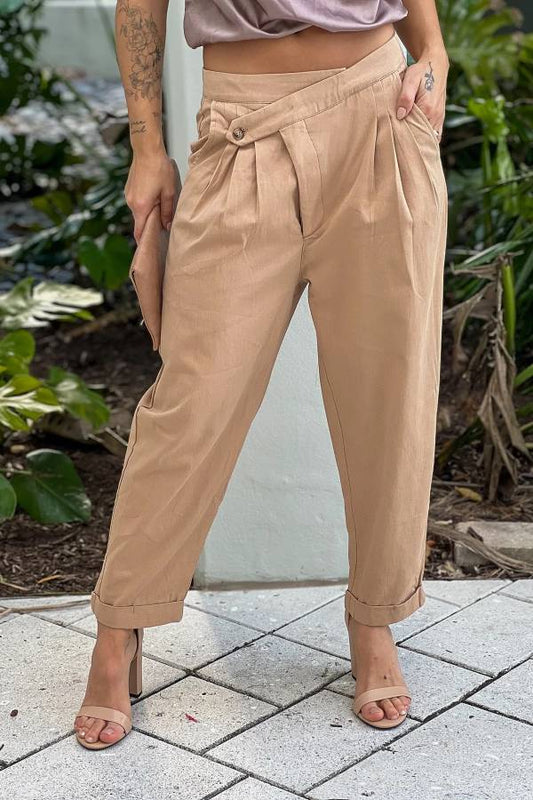 Carolina® | Taupe unbalanced cropped trousers with buttons