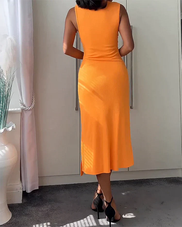 Aurora® | Elegant Sleeveless Solid Color Dress