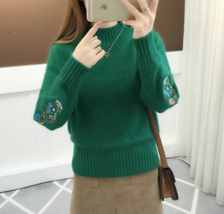 Cintia® | Sweater with floral embroidery