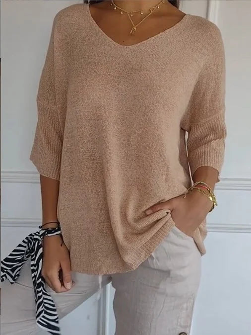 Alfonsina® | Simple Knitted Top With A V-Neck