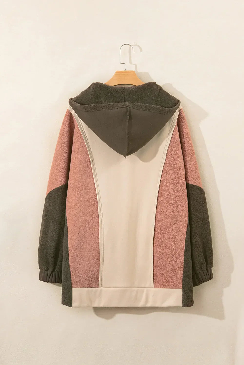 Brigitte® | Long sleeve hoodie with a color block design