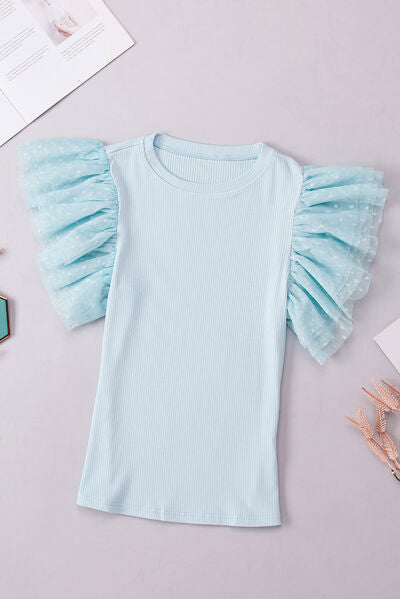 Amparo® | Ruffled top with a crew neck and cap sleeves