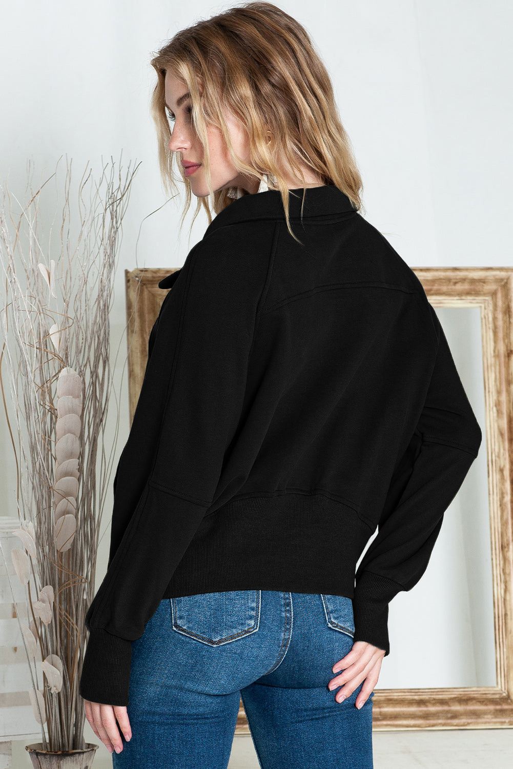Coralia | Trendy and elegant winter clothing item