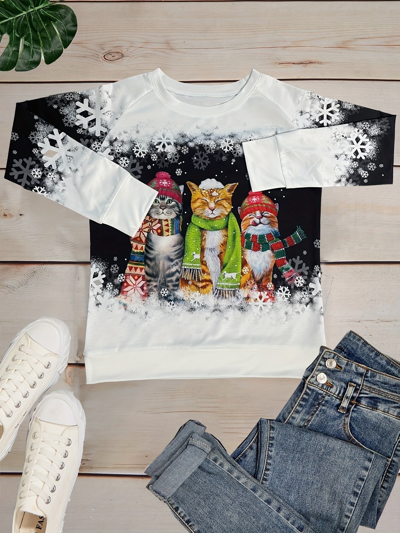 Aurora® | Comfortable winter sweatshirt with cat motifs