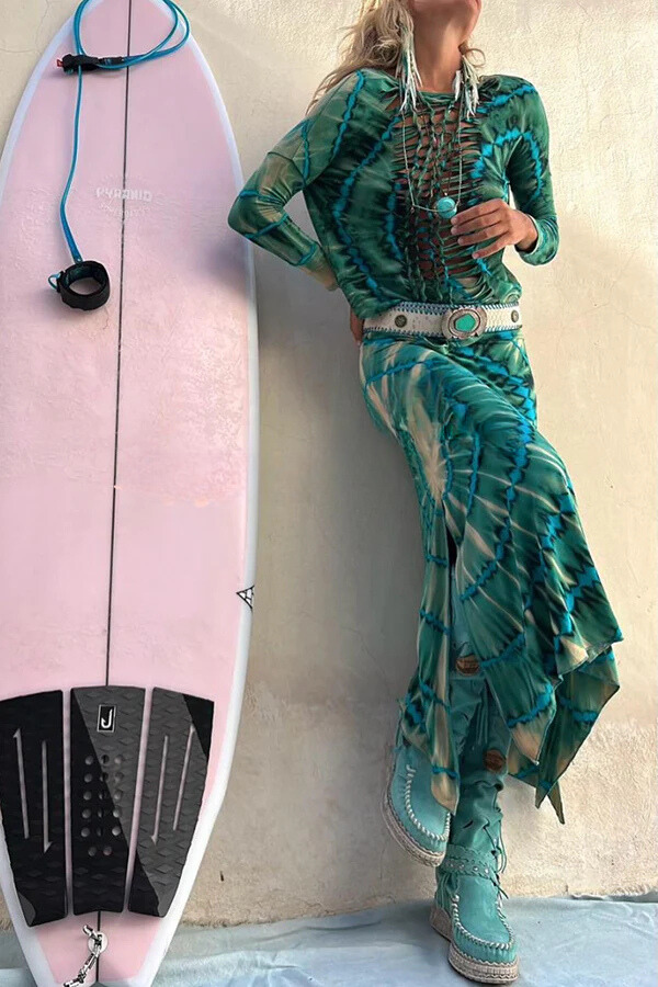 Amanda® | High-waisted stretch slit skirt in a tie-dye print