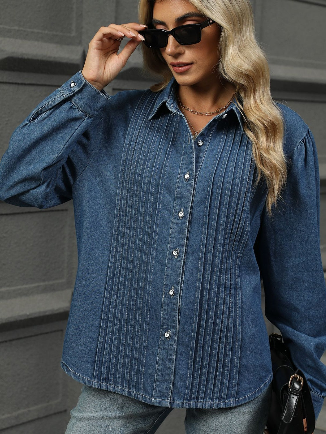 Beatrice® | Long sleeve denim top with button down collar and collar