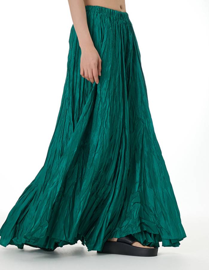 Alice® | Flowy, draped, smocked skirt