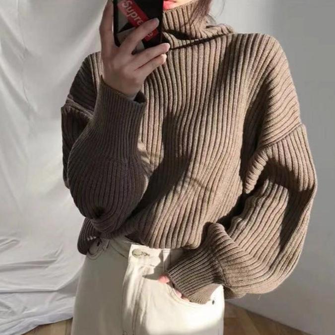 Aurora® | Luxurious turtleneck sweater with balloon sleeves