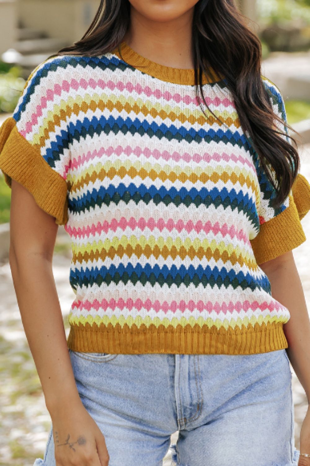 Delia® | Contrast short sleeve sweater with a crew neck