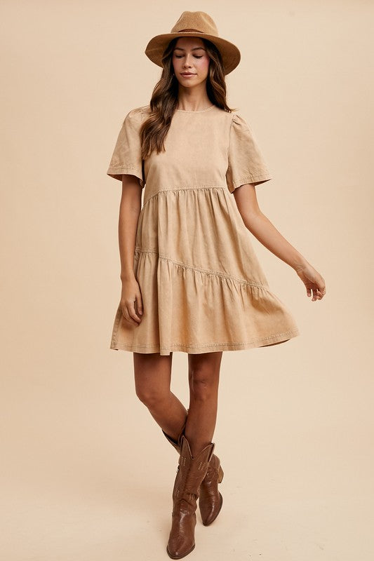 Adeline® | Short-sleeved denim dress with a round neckline and a mineral wash