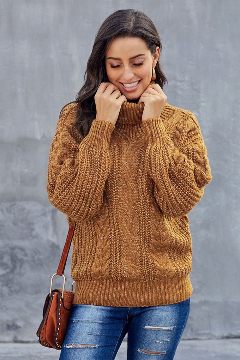 Women’s Sweater – Oversized Fit – Cable Knit – Turtleneck – Wool Blend – Ribbed Hem