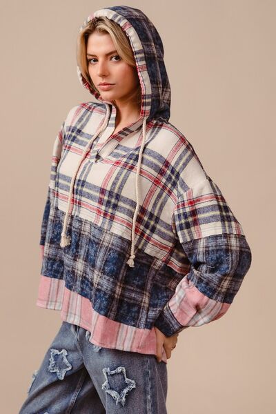 Delia® | Drawstring hoodie with check pattern and dropped shoulders