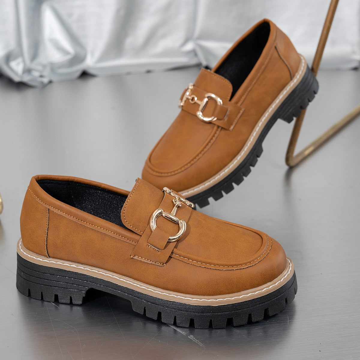 Belén® | Platform loafers with a round toe