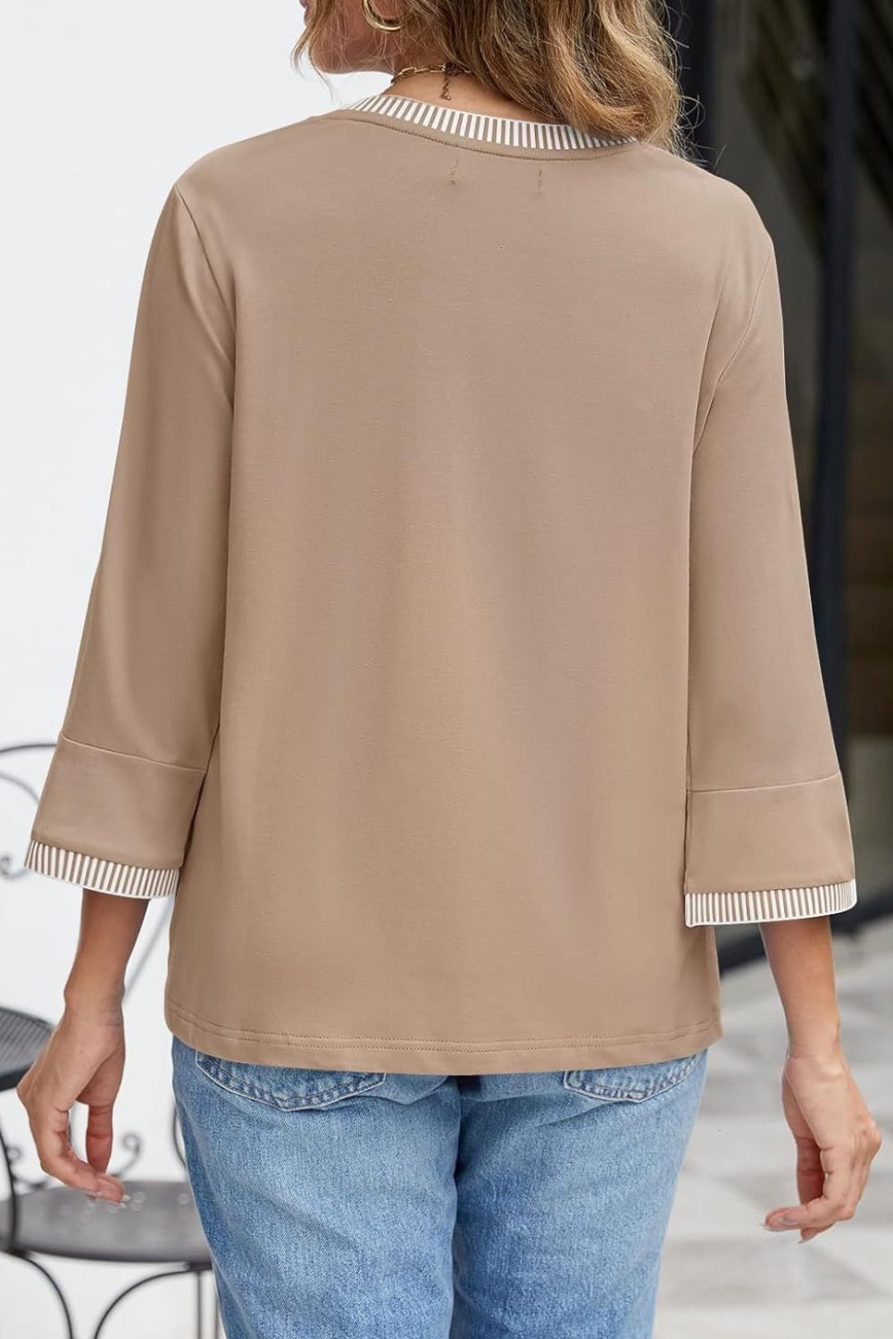 Daniela® | Round neck T-shirt with contrast trim and three-quarter sleeves
