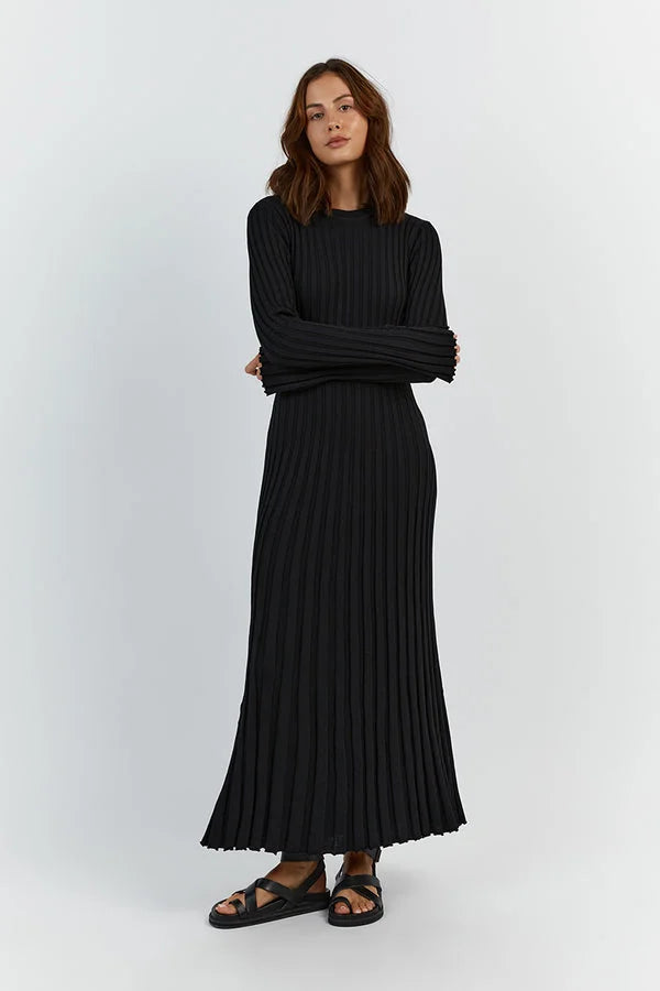 Brisa® | Elegant knitted maxi dress