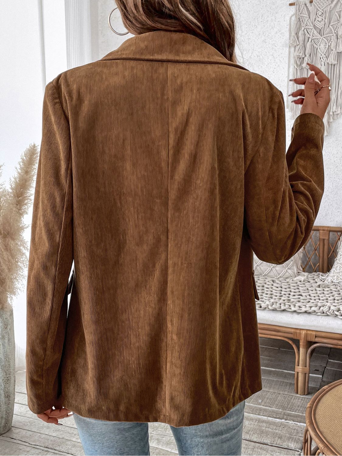 Daniela® | Perfee long-sleeved outerwear with decorative pocket flap and lapel collar