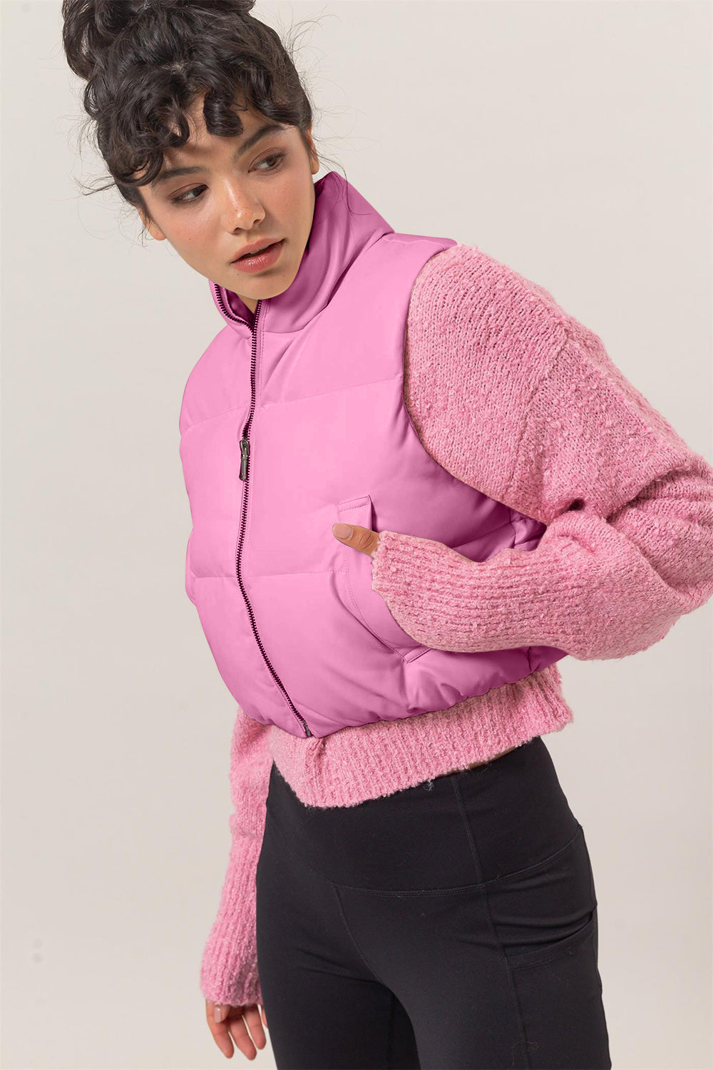 Celia® | Cropped leather puffer vest with zip fastening