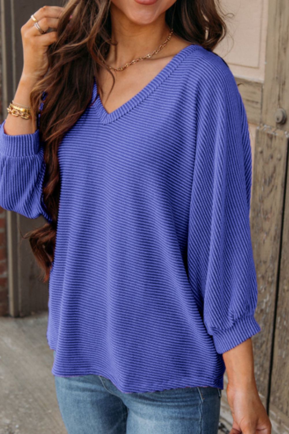 Elisa® | Structured, long-sleeved V-neck top