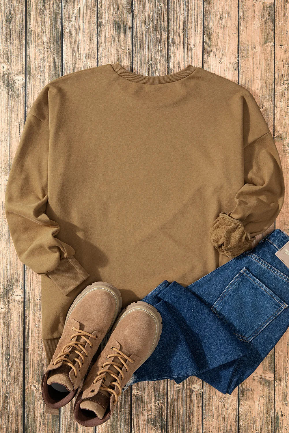 Claudia® | Long-sleeved sweatshirt with a high, low crew neck