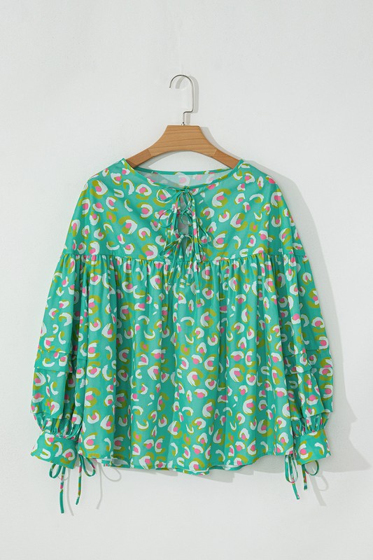 Carys® | Printed lace-up babydoll blouse with lantern sleeves
