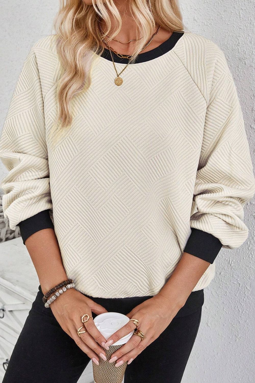 Azucena® | Long-sleeved sweatshirt with textured contrast