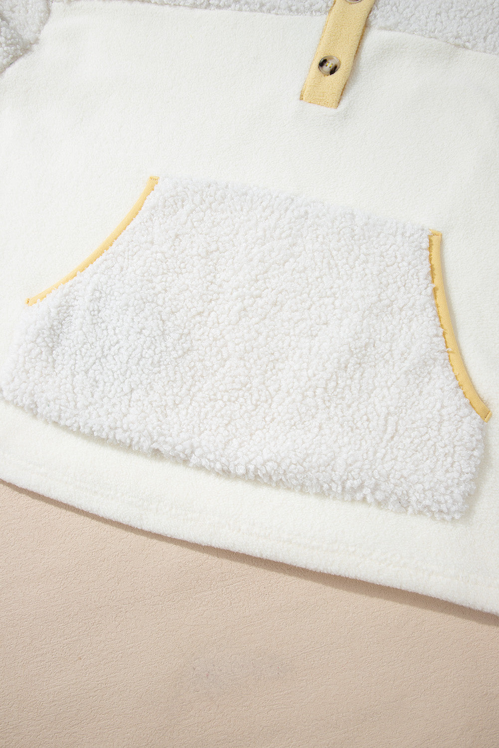 Camila® | Fashionable and minimalist winter garment