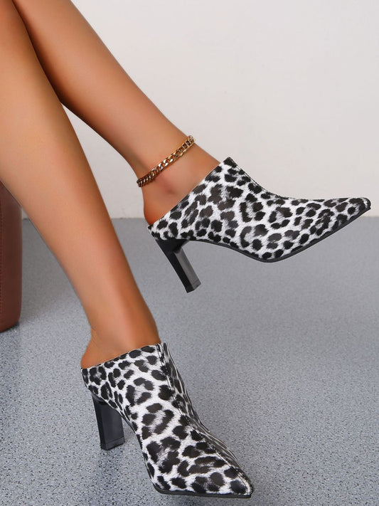 Carina® | PU leather pointed toe leopard print pumps