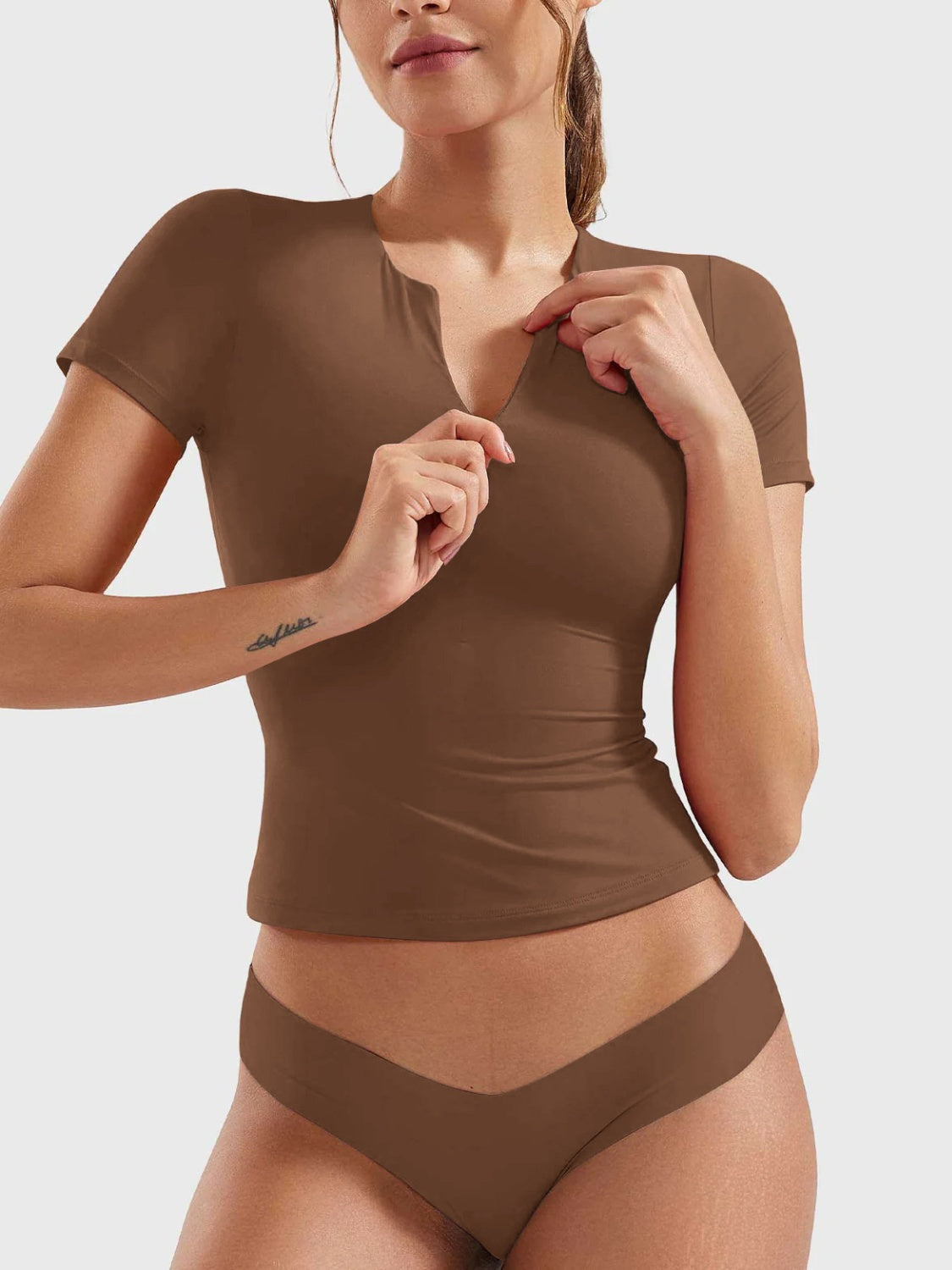 Elena® | Short sleeve half zip t-shirt