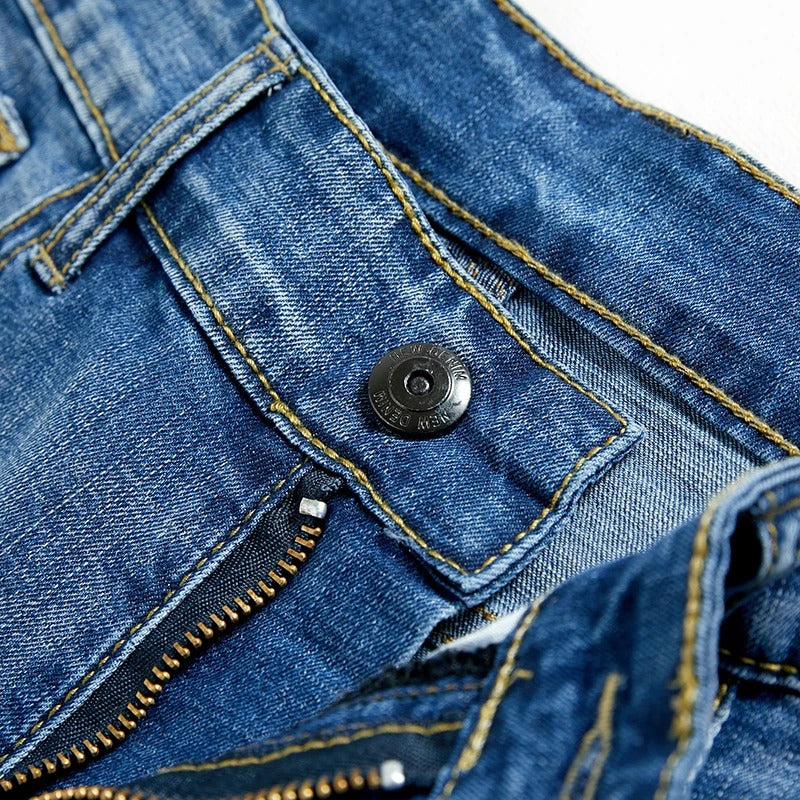 Roger | Classic Men's Denim Shorts for All Occasions